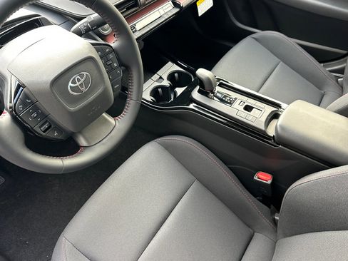 New 2026 Toyota Prius Plug-In Hybrid image 8