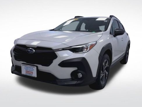 Used 2024 Subaru Crosstrek 2.0i Premium AWD/4WD image 3