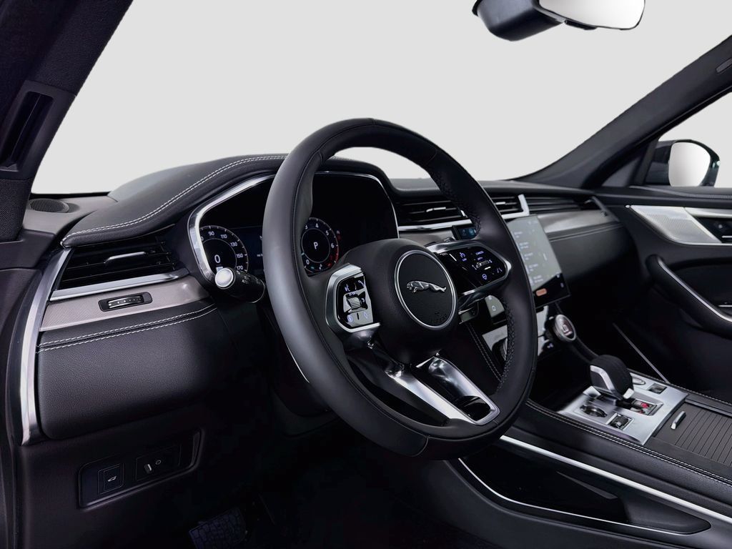 New 2026 Jaguar F-PACE R-Dynamic S AWD/4WD image 9