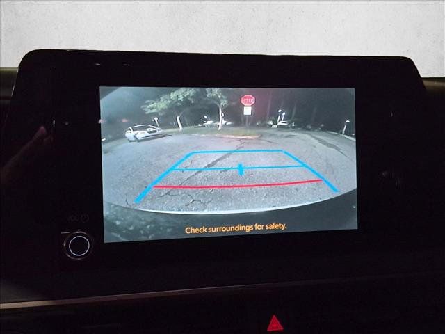 Used 2026 Toyota Prius Plug-In Hybrid FWD image 14