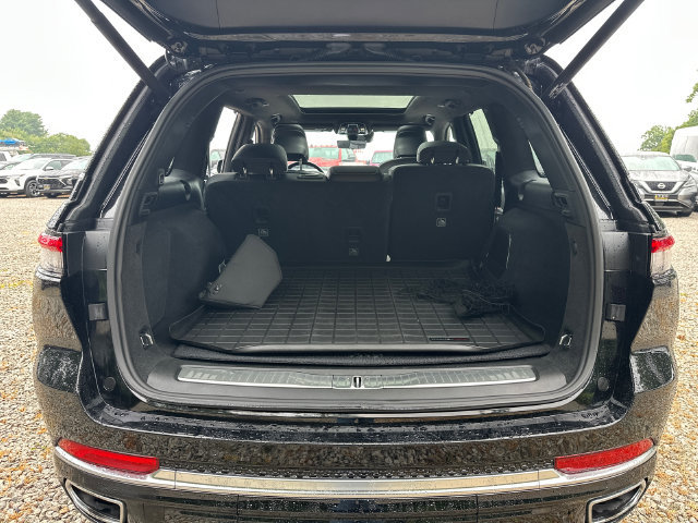 Used 2022 Jeep Grand Cherokee Summit AWD/4WD image 15