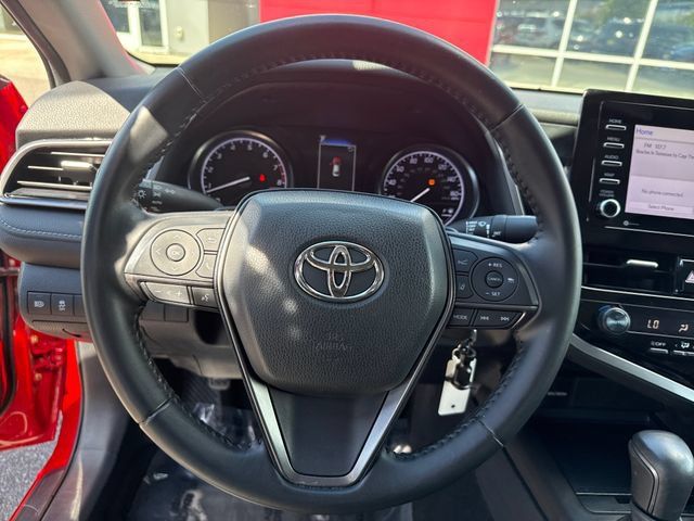 Used 2021 Toyota Camry SE FWD image 18