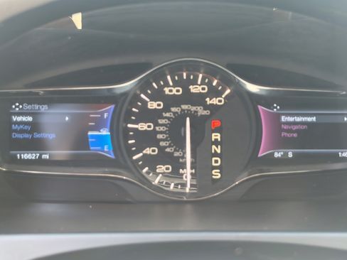 Used 2014 Lincoln MKX FWD w/ Equipment Group 102A image 13
