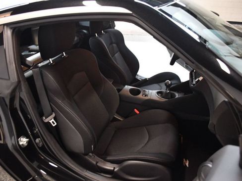 Used 2026 Nissan Z Sport w/ Floor Mat Package RWD image 29
