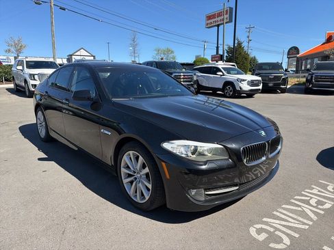 Used 2011 BMW 528i Sedan image 3