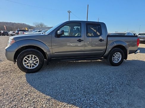 Used 2021 Nissan Frontier SV image 8