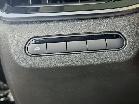 Used 2023 INFINITI QX60 Pure AWD/4WD image 16