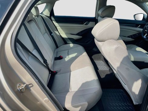 Used 2020 Honda Accord EX image 29