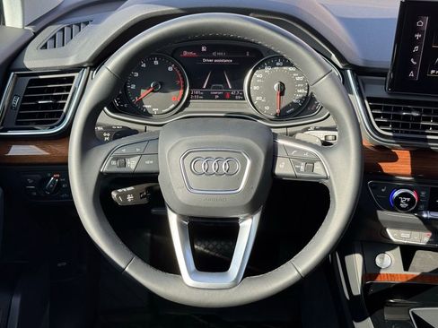 Used 2023 Audi Q5 2.0T Premium w/ Convenience Package image 26