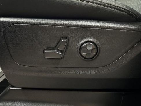 Used 2021 RAM 1500 Big Horn image 30