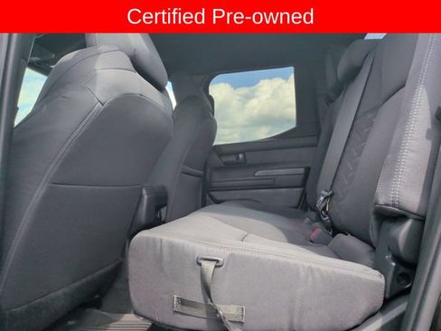 Certified 2025 Toyota Tacoma SR5 AWD/4WD image 21