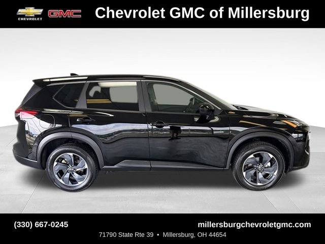 Used 2024 Nissan Rogue SV AWD/4WD image 3