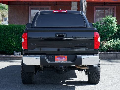 Used 2020 Toyota Tundra SR5 w/ SR5 Upgrade Package AWD/4WD image 7