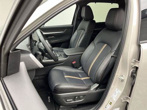 Used 2026 MAZDA CX-90 3.3 Turbo S w/ Premium Plus AWD/4WD image 9