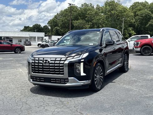 Used 2023 Hyundai Palisade Calligraphy AWD/4WD image 3