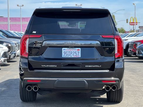 Used 2023 GMC Yukon Denali Ultimate AWD/4WD image 5