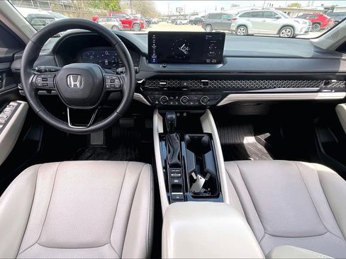 Used 2023 Honda Accord EX-L image 16