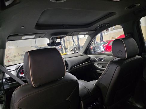 Used 2023 Chevrolet Traverse Premier w/ Redline Edition FWD image 16