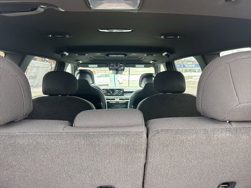 New 2027 Kia Telluride S w/ Towing Package image 12