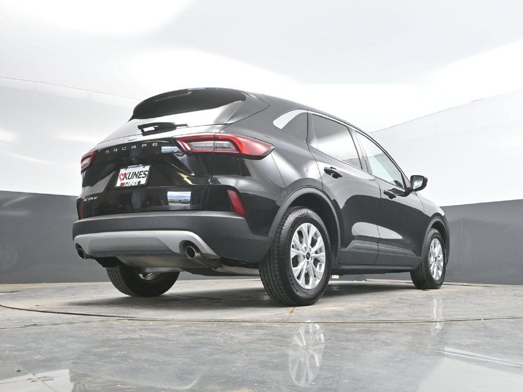 Used 2024 Ford Escape Active FWD image 38