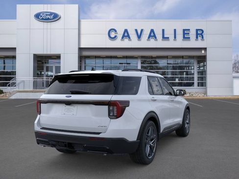 Used 2026 Ford Explorer ST-Line w/ ST-Line Street Pack AWD/4WD image 8