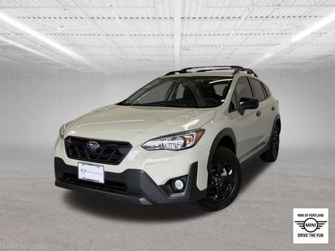 Used 2023 Subaru Crosstrek 2.0i Premium w/ Special Edition AWD/4WD image 1