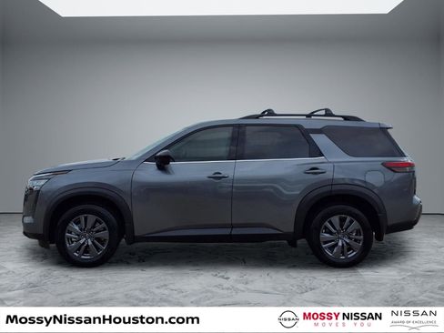 New 2026 Nissan Pathfinder SV image 5