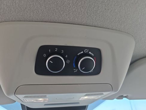 Used 2023 Ford Transit 350 XLT image 25