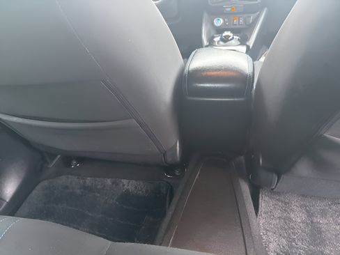 Used 2019 Nissan Leaf SV w/ SV Technology Package image 15