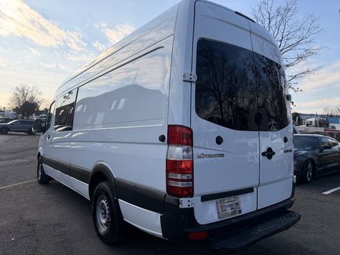 Used 2013 Mercedes-Benz Sprinter 2500 image 3