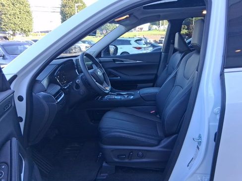 Certified 2026 INFINITI QX60 Luxe w/ Cargo Package AWD/4WD image 23