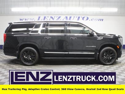 Used 2024 GMC Yukon XL SLT w/ SLT Luxury Package