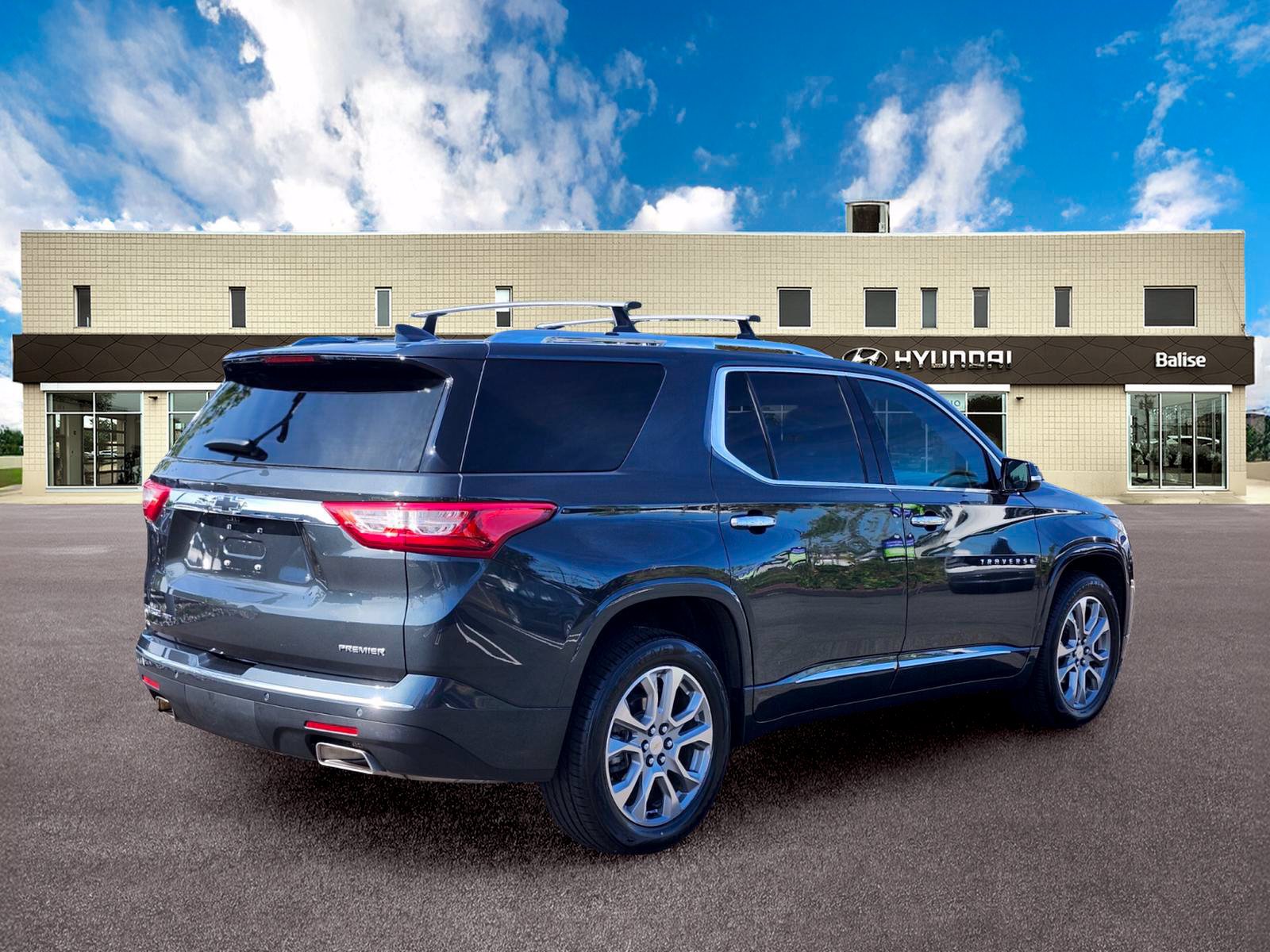 Used 2019 Chevrolet Traverse Premier w/ LPO, Floor Liner Package AWD/4WD image 3