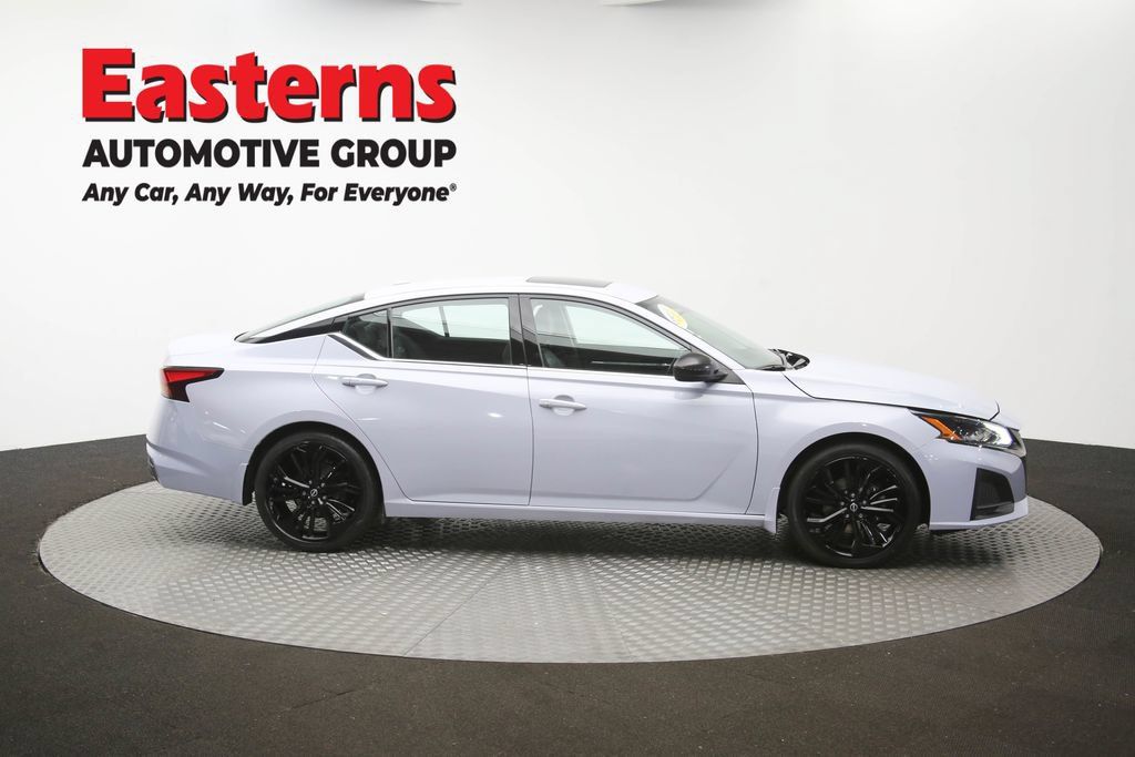 Used 2023 Nissan Altima 2.5 SR w/ SR Premium Package FWD image 47