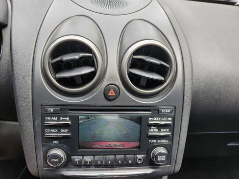 Used 2015 Nissan Rogue S w/ Convenience Package AWD/4WD image 10