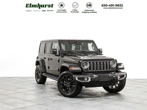 Used 2025 Jeep Wrangler Unlimited Sahara image 1