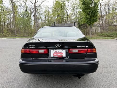 Used 1997 Toyota Camry CE image 4