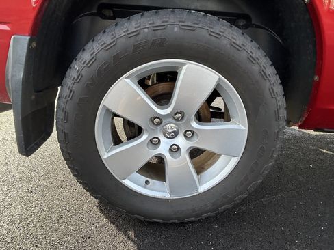 Used 2009 Dodge Ram 1500 Truck SLT image 26