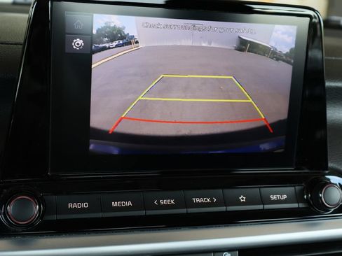 Used 2023 Kia Forte LXS FWD image 15
