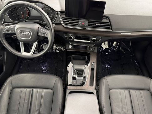 Used 2023 Audi Q5 2.0T Premium w/ Convenience Package AWD/4WD image 12