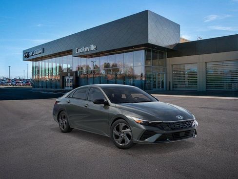 New 2026 Hyundai Elantra SEL Sport FWD image 2