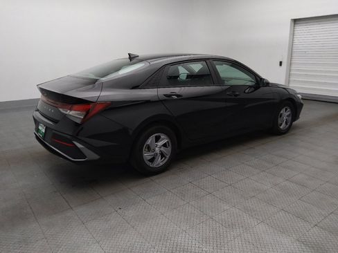 Used 2024 Hyundai Elantra SE image 10