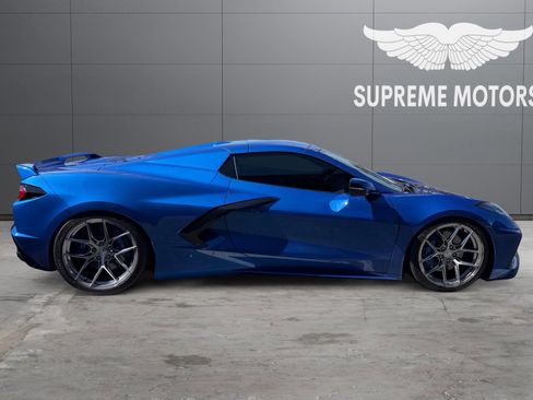 Used 2020 Chevrolet Corvette Stingray Convertible w/ Z51 Performance Package image 2