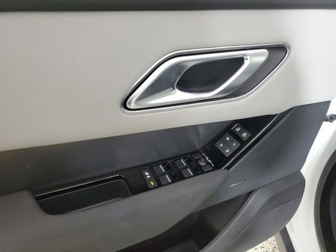 Used 2025 Land Rover Range Rover Velar Dynamic SE AWD/4WD image 21