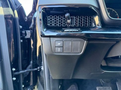 Used 2025 Honda CR-V EX-L image 17