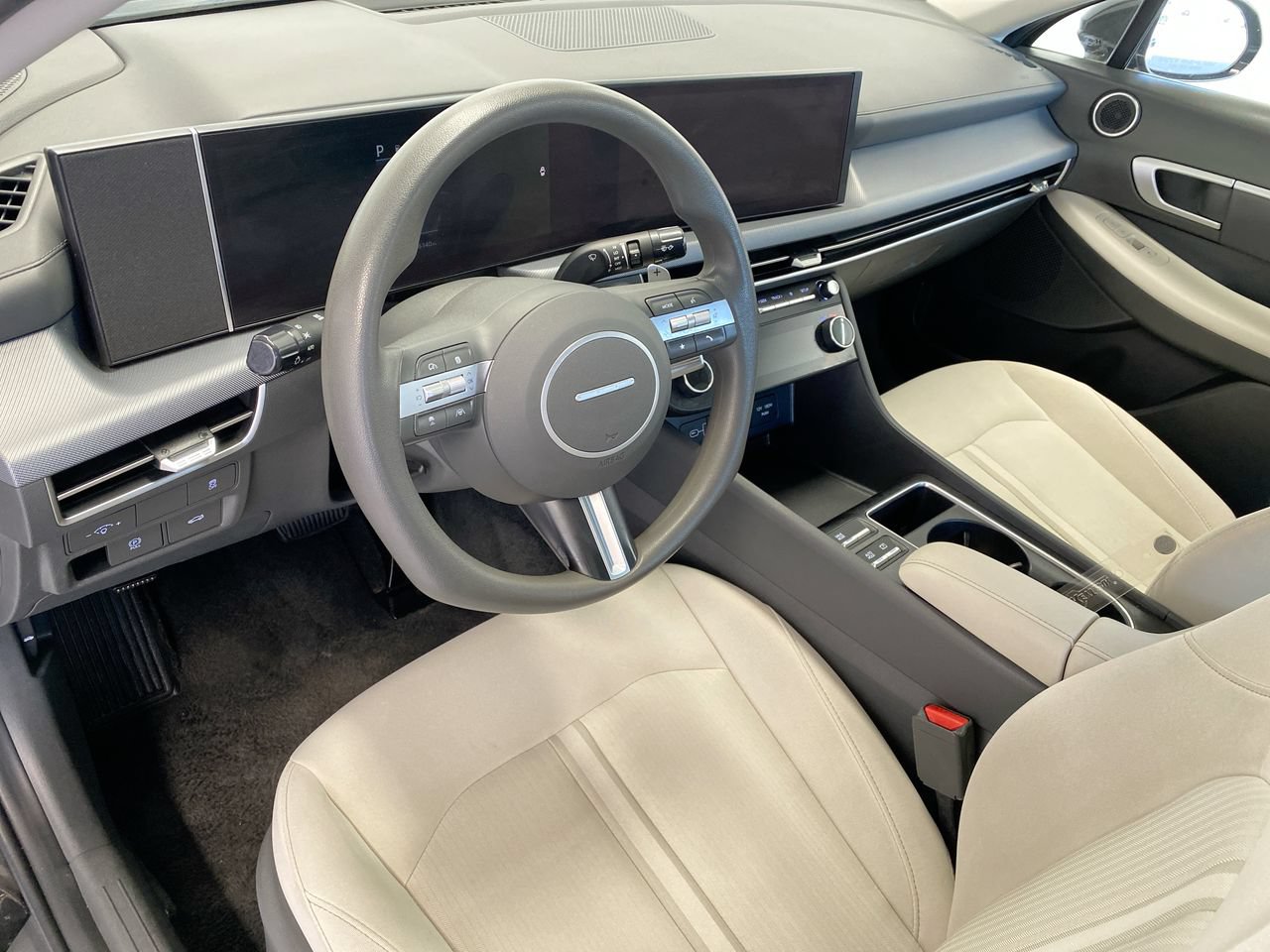 Used 2025 Hyundai Sonata SEL FWD image 20