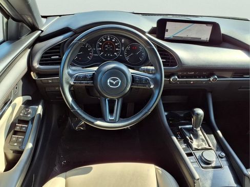 Used 2024 MAZDA MAZDA3 s FWD image 9