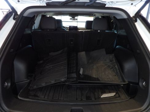 Used 2024 Chevrolet Blazer LT w/ LPO, Floor Liner Package FWD image 18