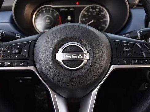 New 2025 Nissan Versa SV image 17