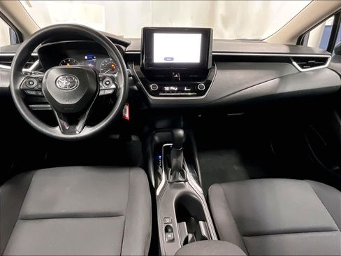 Certified 2025 Toyota Corolla LE image 21